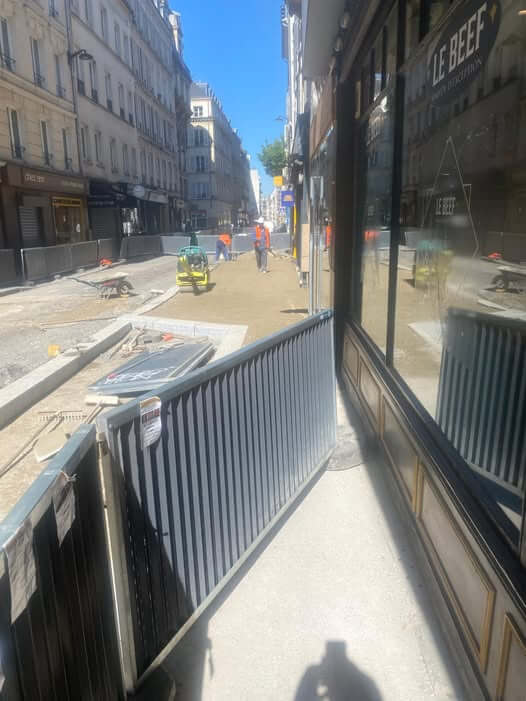 C’est l’histoire d’un restaurateur parisien brisé par des décisions absurdes de la Mairie de Paris. Un investissement de 350 000 €, un restaurant en plein essor… réduit à néant en quelques mois. Chiffre d’affaires divisé par deux, visibilité détruite, salariés licenciés. Découvrez le récit complet d’une injustice révoltante et d’un commerce sacrifié au nom d’une politique déconnectée. À lire absolument ici : https://www.linkedin.com/.../christophe-soret-b7067016...